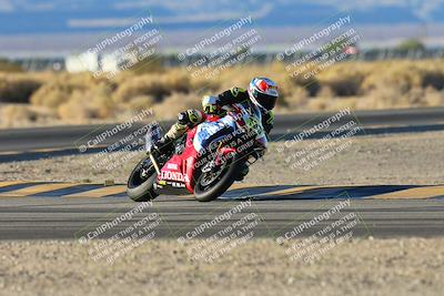 media/Dec-07-2024-CVMA (Sat) [[21c5f1ef85]]/Race 11-Amateur Supersport Open/